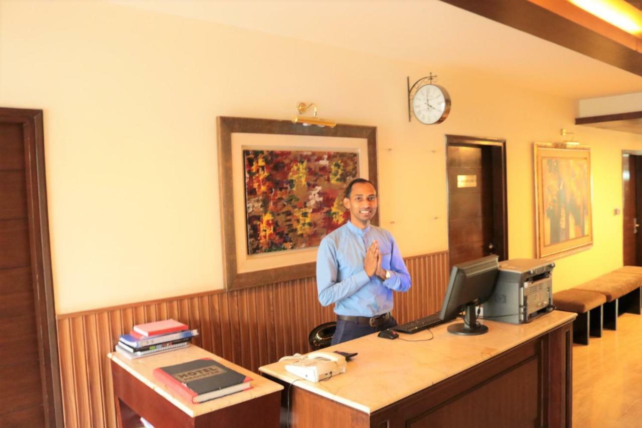 Royal Residence Iffco Chowk Gurgaon Dış mekan fotoğraf