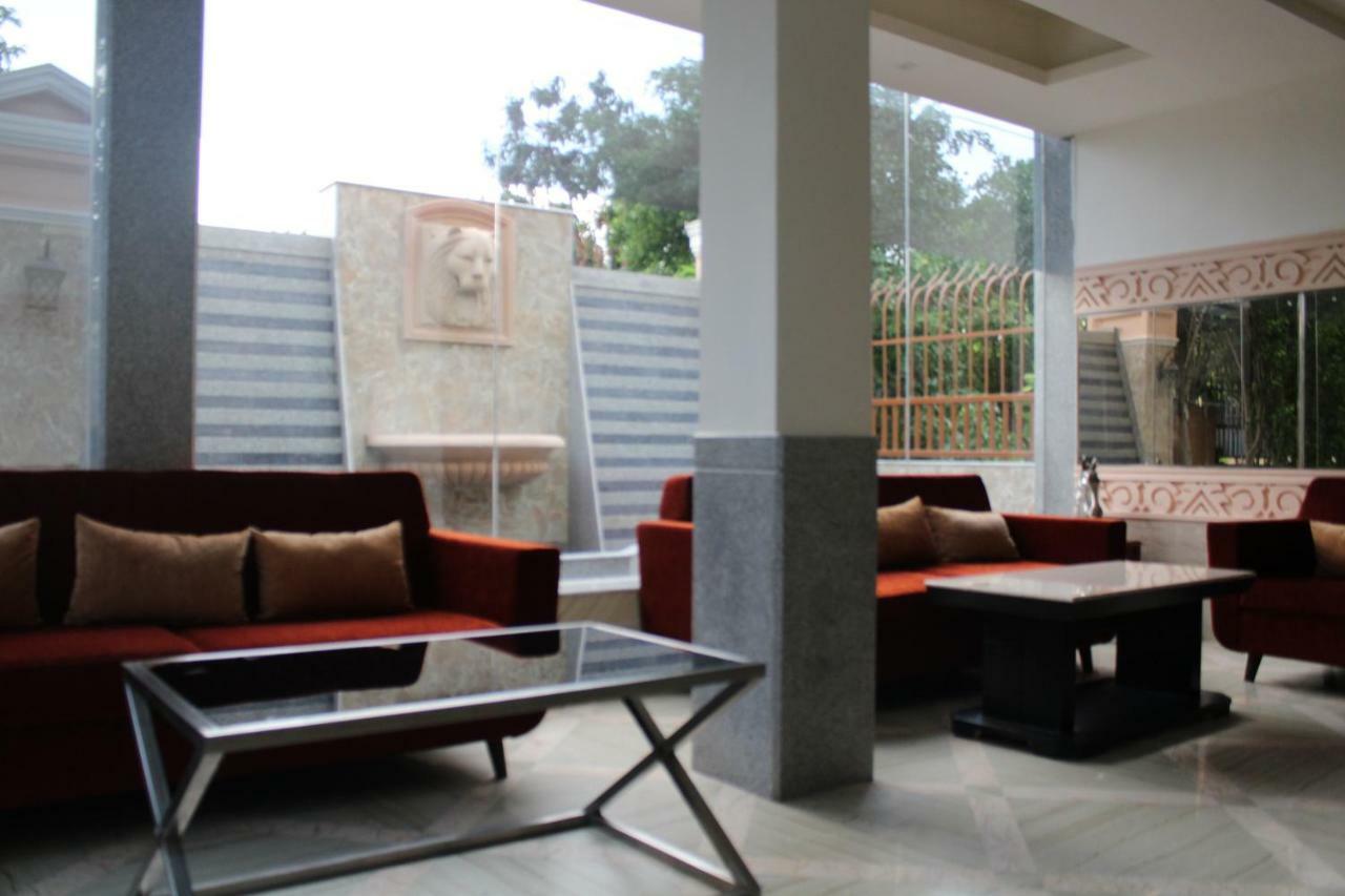Royal Residence Iffco Chowk Gurgaon Dış mekan fotoğraf