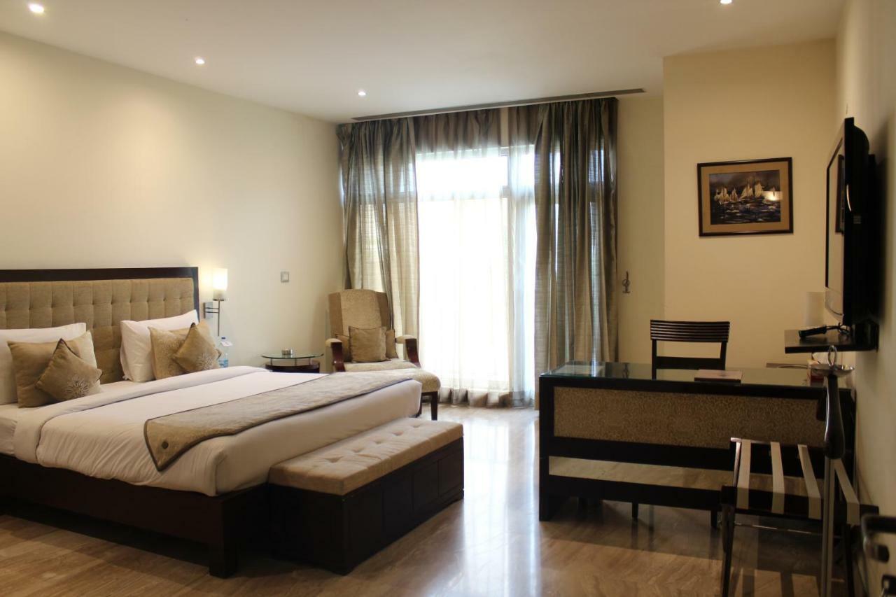 Royal Residence Iffco Chowk Gurgaon Dış mekan fotoğraf